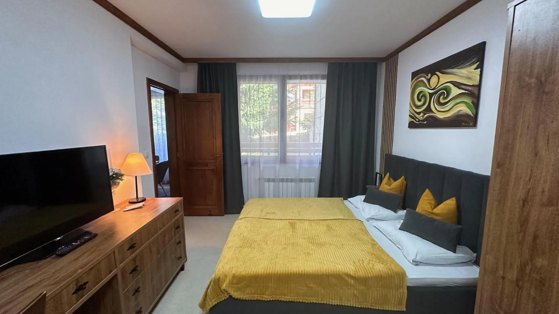Family Luxury Private Apartment For 4 Max 6 People In 4 Star Spa Resort St Ivan Rilski, Банско